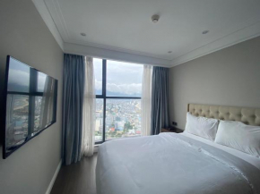 Luxury Apartment in Building Sheraton